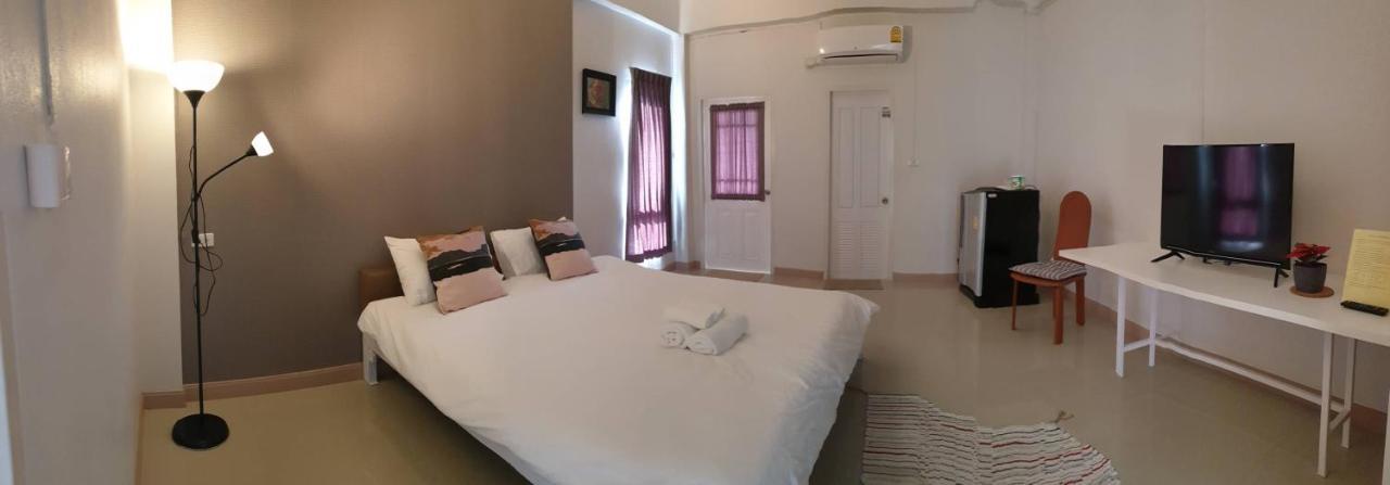 Aparthotel Prinya House ปริญญา เฮ้าส์ Ban Huai Kapi Exterior foto